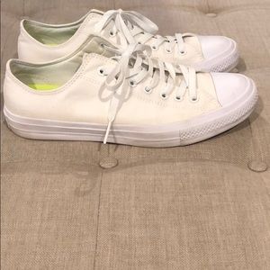 Converse Chuck Taylor II.  Men’s size 10.